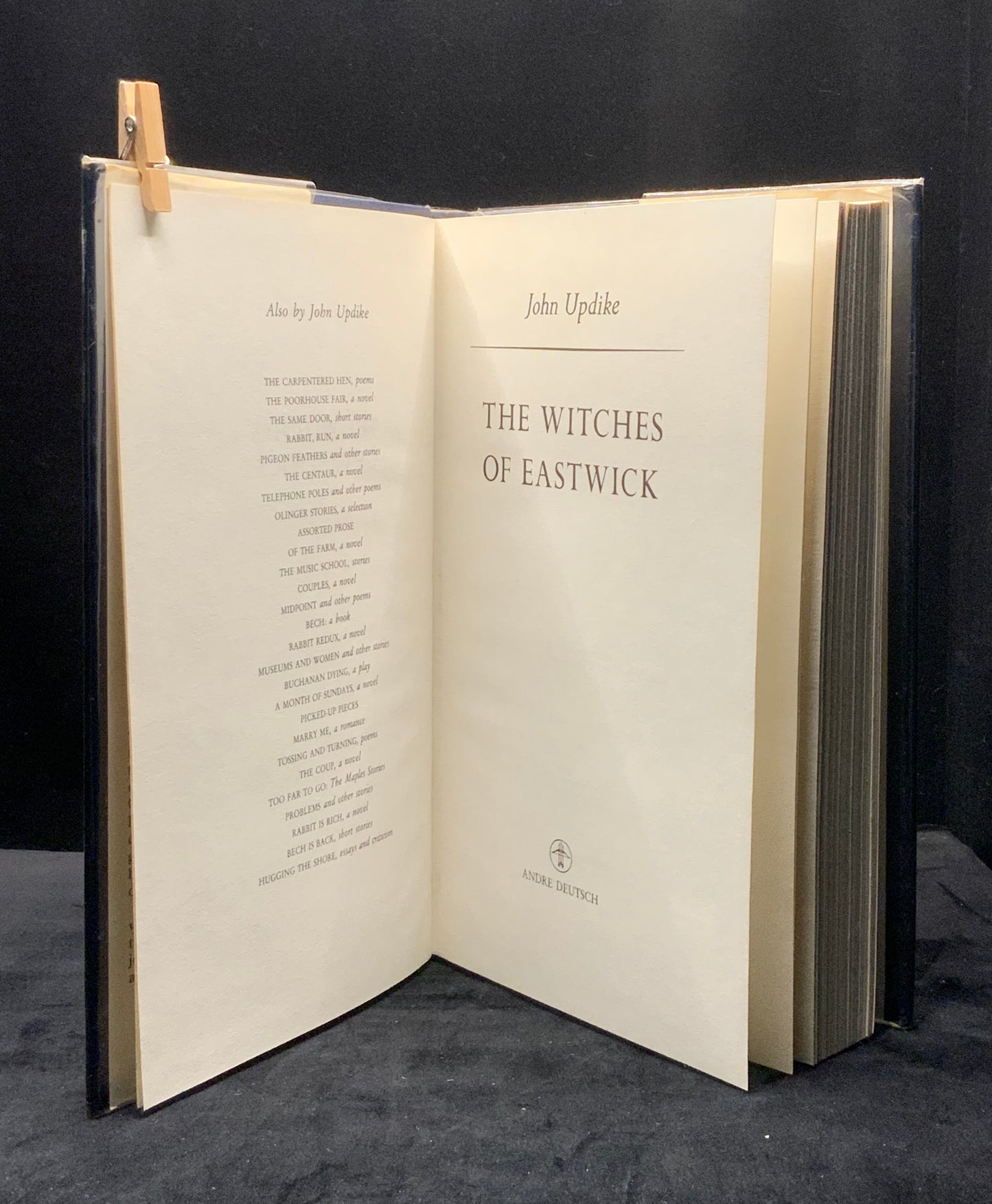 The Witches of Eastwick. 1st Edition. John Updike (1984).