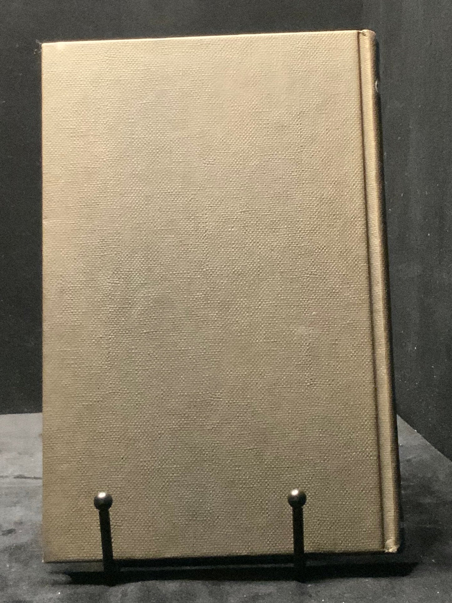 The Hunter and the Horns. 1st Edition. W H Canaway (1962).